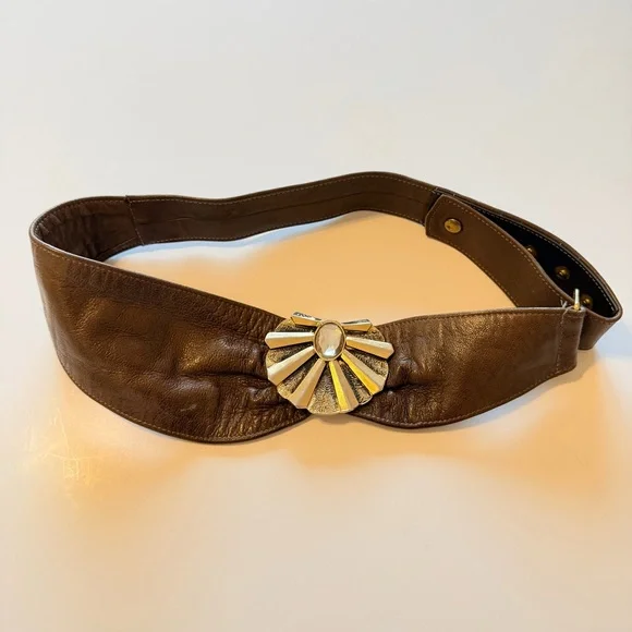 90s Vintage asymmetric waist belt, buttery soft leather, brown, snaps closure, S - Picture 3 of 11